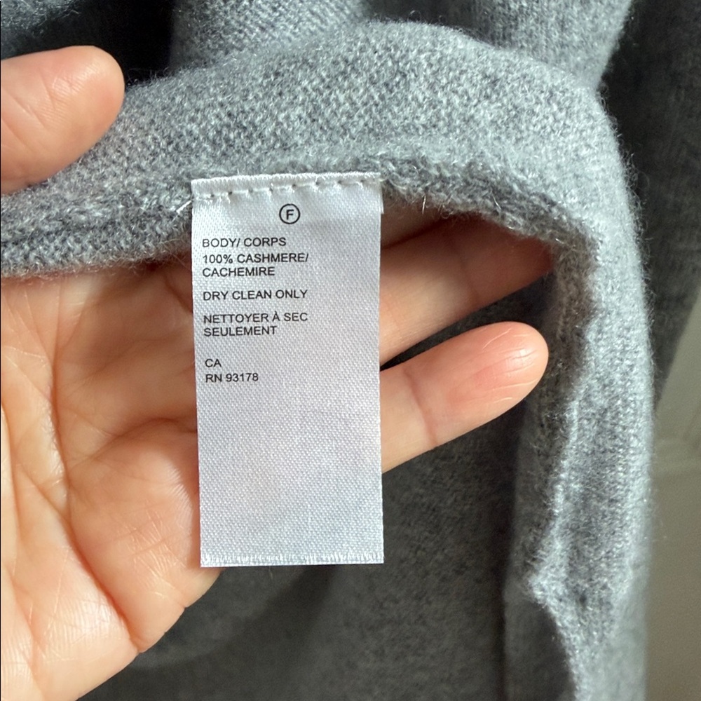 NEW Saks Fifth Avenue Gray Hooded 100% cashmere long Cardigan - Picture 6 of 11